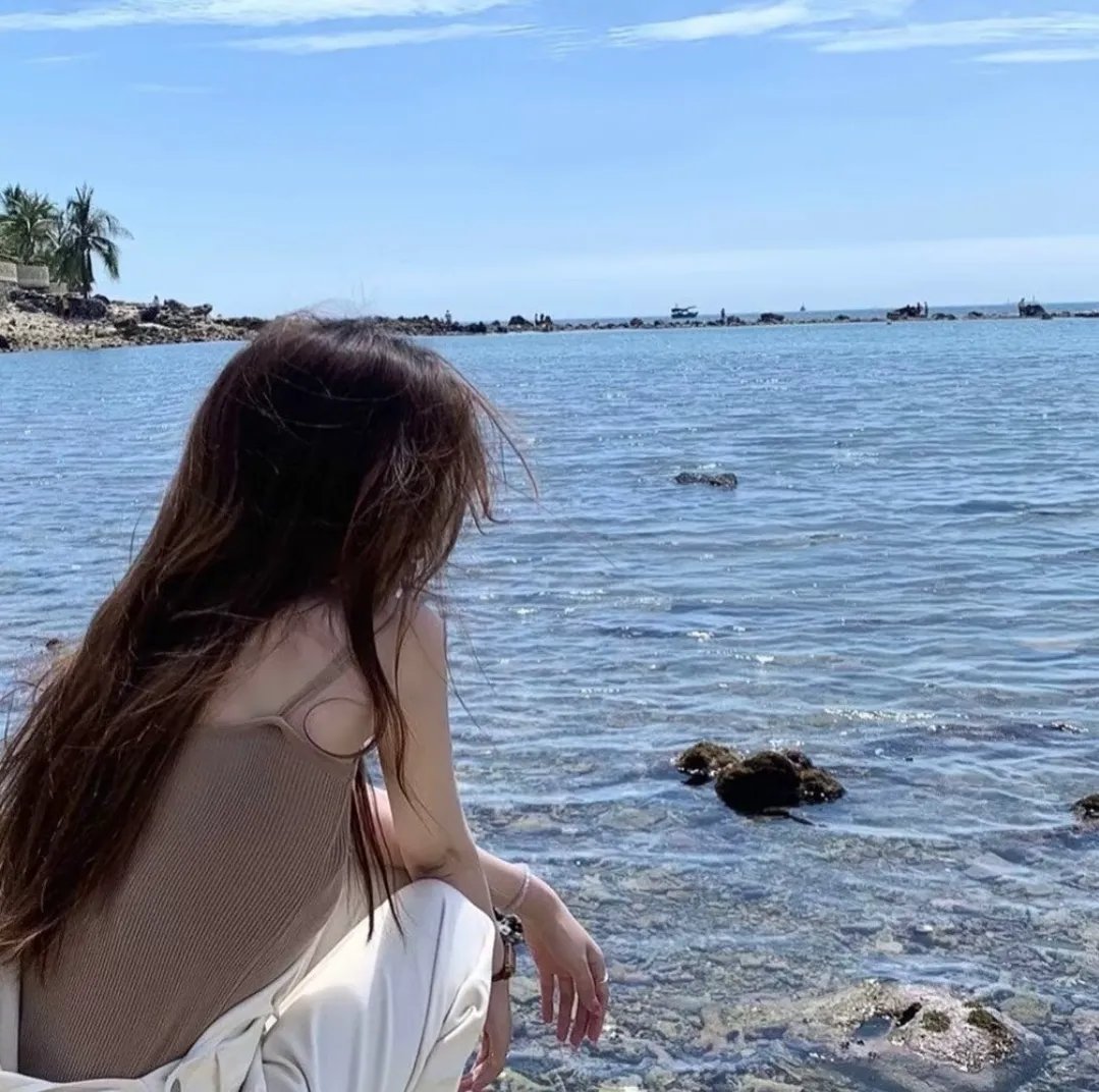 金光松美的四块石板